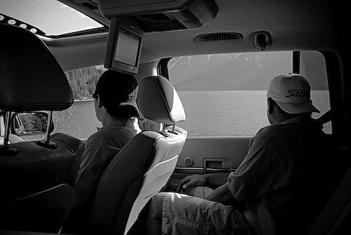 2008 Chrysler Aspen interior with passengers looking at lake