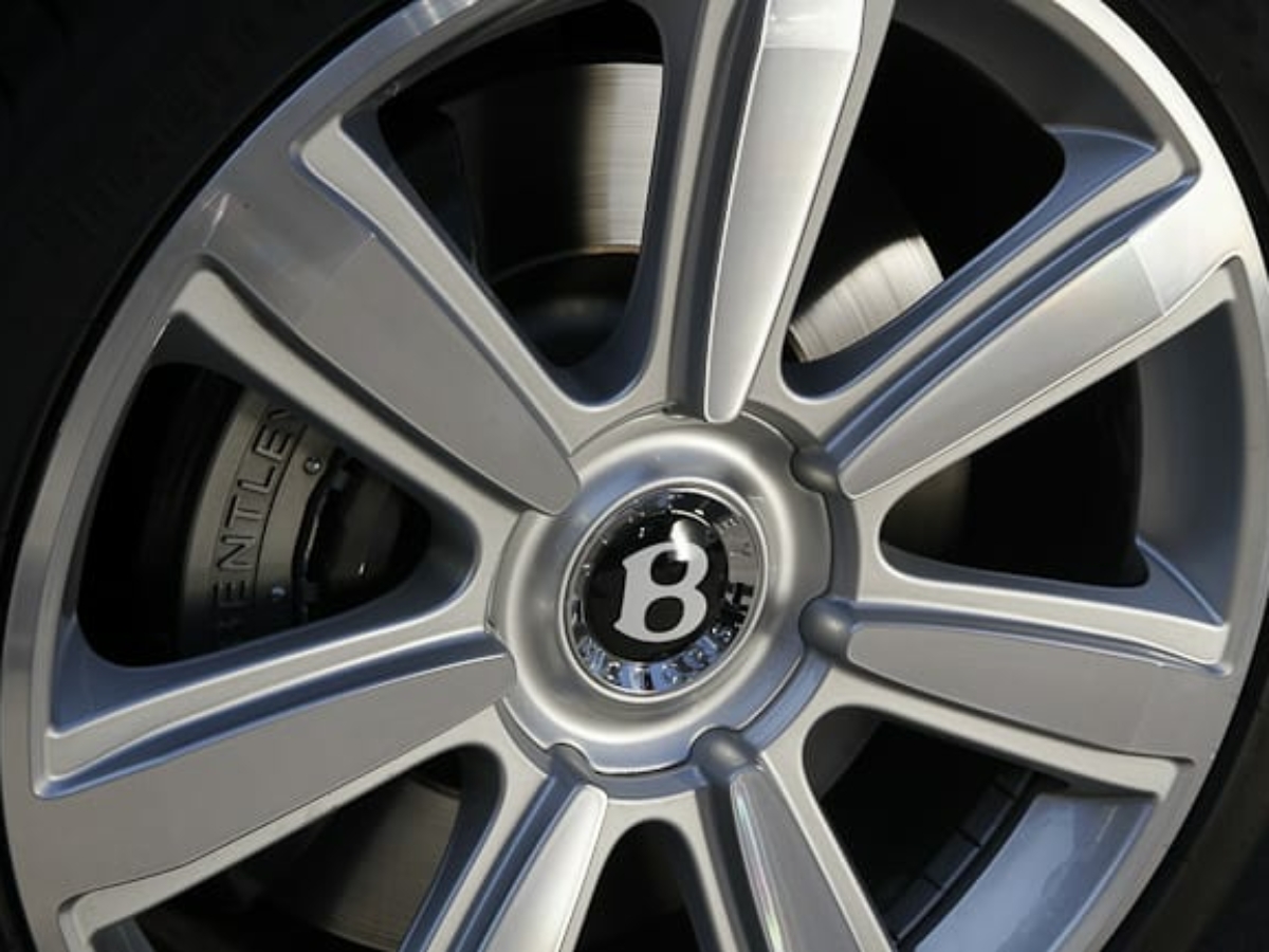 2011 Bentley Continental GT wheel