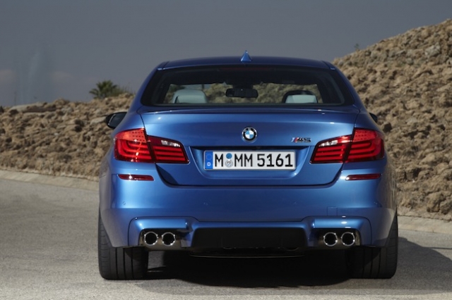 2013 BMW M5 Review