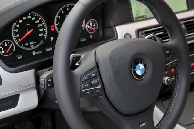 2013 BMW M5 Review