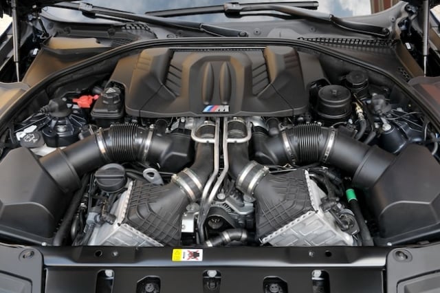 2013 BMW M5 Review