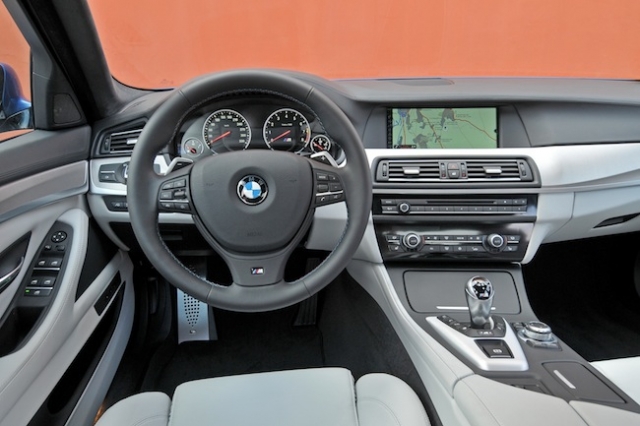 2013 BMW M5 Review