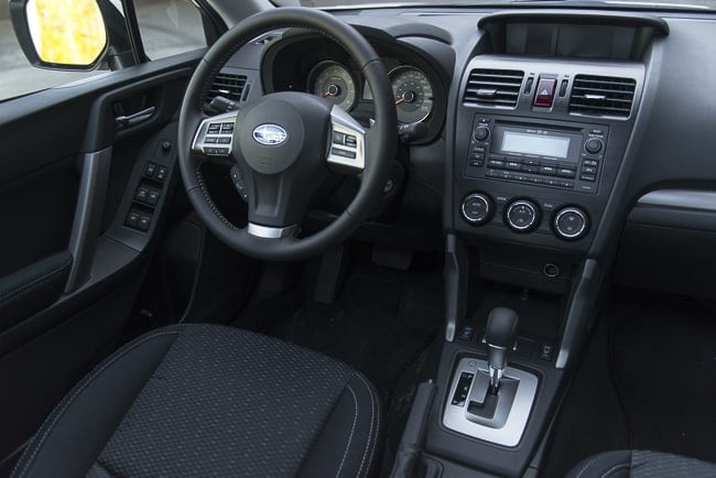 2014-Subaru-Forester-interior