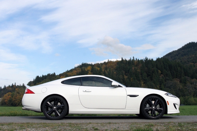 2013 Jaguar XK-R Review