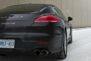 2014-Porsche-Panamera-4S rear black