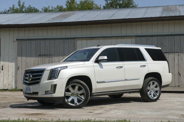 2015 Cadillac Escalade Review front view