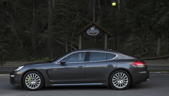 2014 Porsche Panamera S e-Hybrid Review