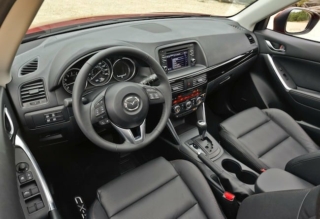 2015_Mazda_CX-5_GT-cabin