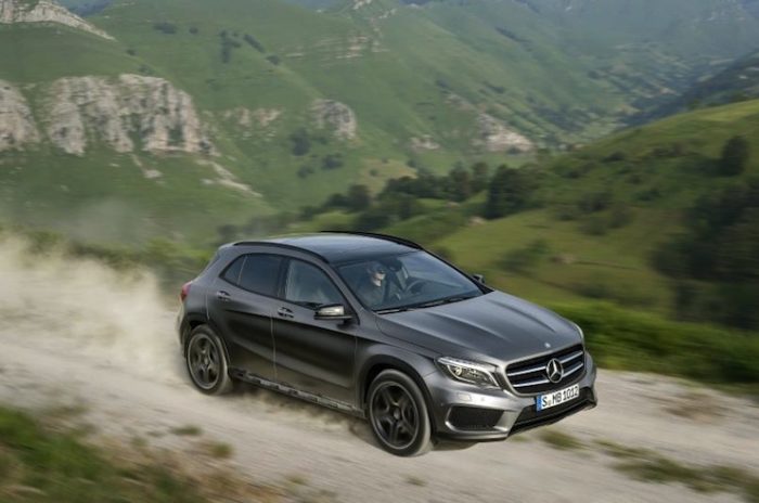 2015 Mercedes-Benz GLA 250 4MATIC front driving