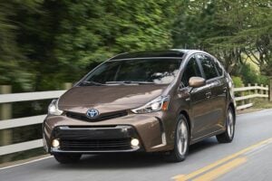 Toyota Prius V 2015