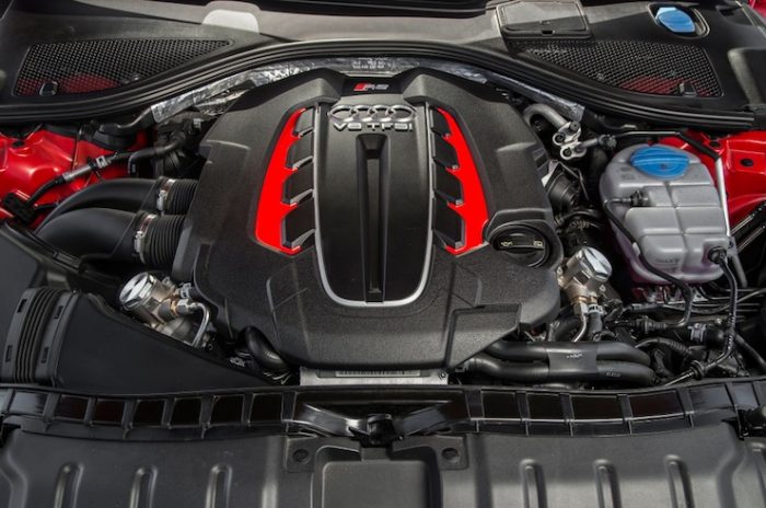 2015 Audi RS7 engine