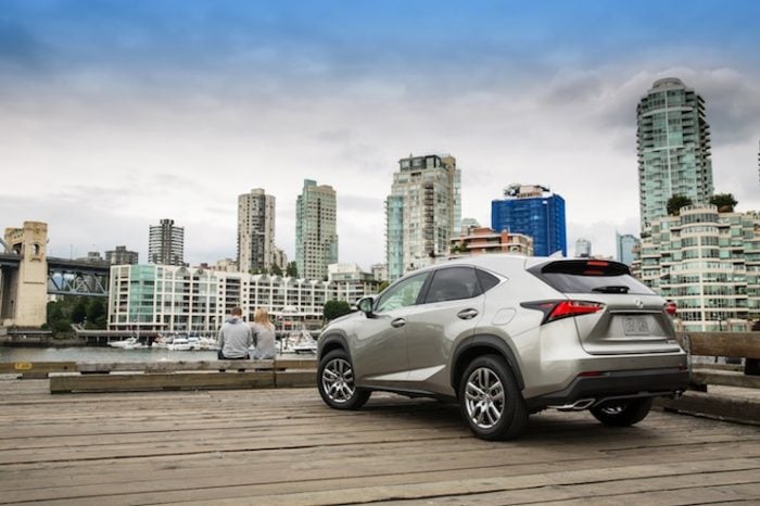 2015_Lexus_NX_200t