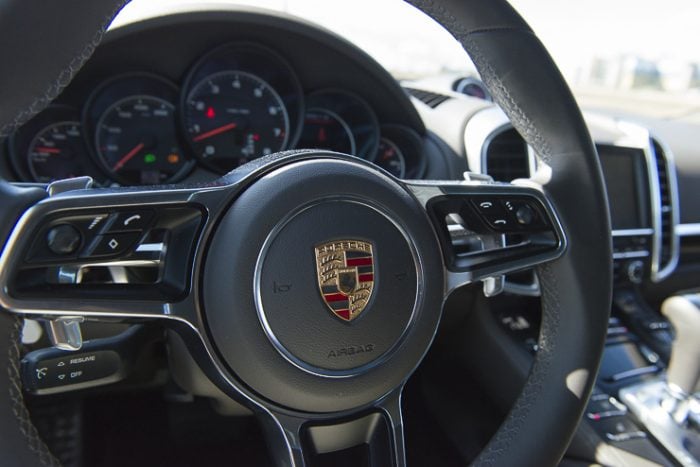 2015 Porsche Cayenne V6 interior steering wheel