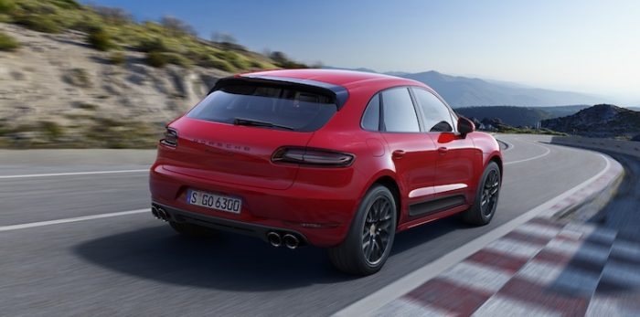 2017-porsche-macan-gts-rear