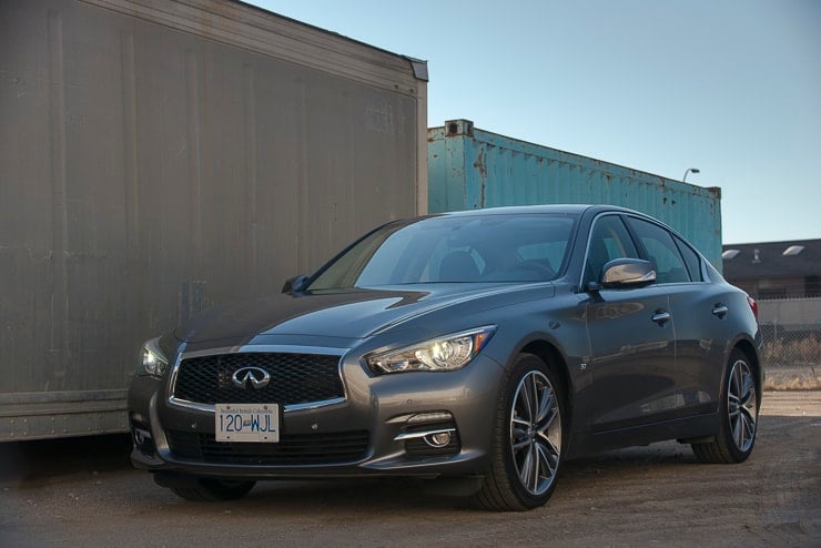 2015 Infiniti Q50 3.7 front