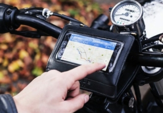 motorcycle-phone-mount motorcycle-phone-mount