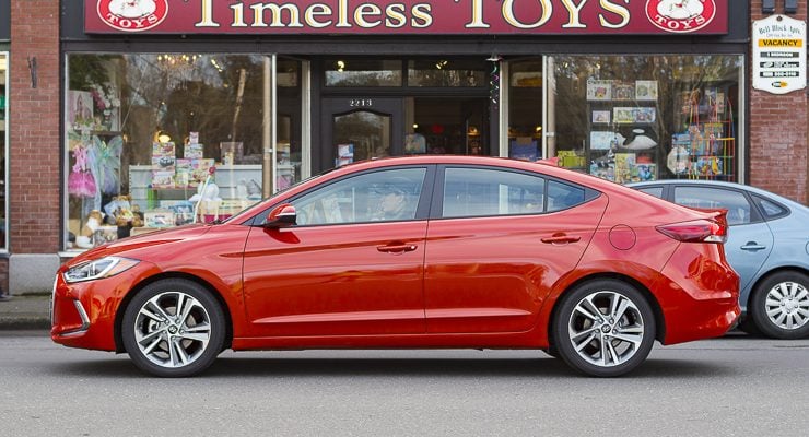 2017 hyundai elantra review (6 of 29)