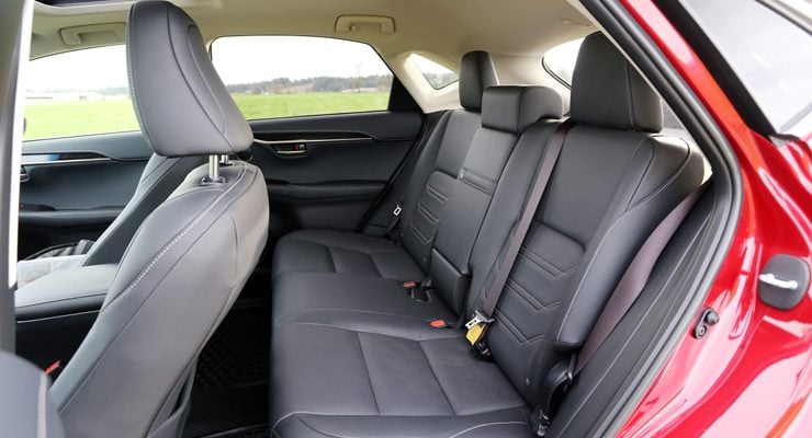 Lexus_NX300h_RearSeats