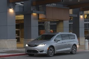 2017-chrysler-pacifica-review