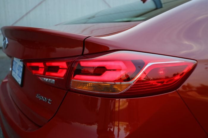 2017 Hyundai Elantra Sport taillight