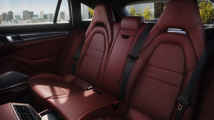 Porsche Panamera Sport Turismo interior
