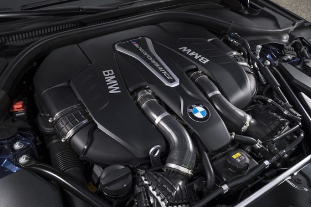 BMW M550i xDrive