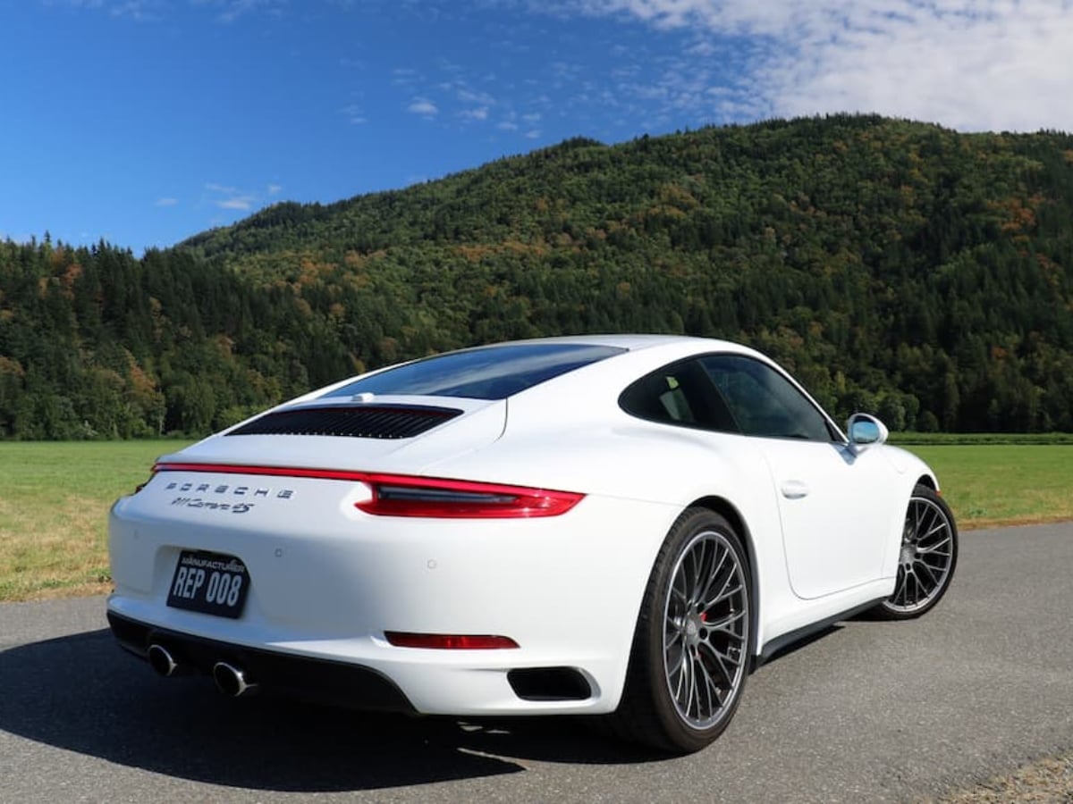 2017 Porsche 911 Carrera 4S Review: The Evolution Continues