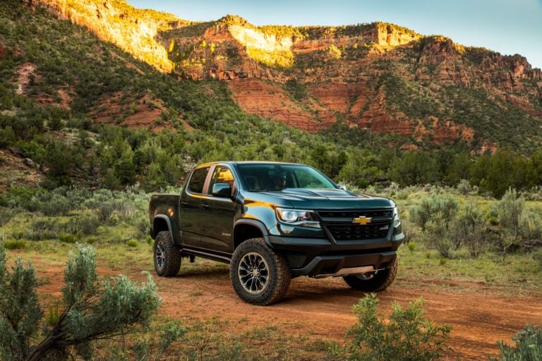 2017 Chevrolet Colorado ZR2 front view at sunset