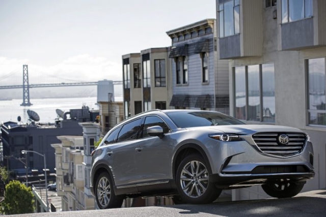 2017 Mazda CX-9 review front 3 quarter