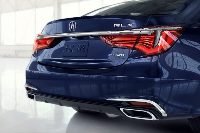 2018 Acura RLX blue rear design