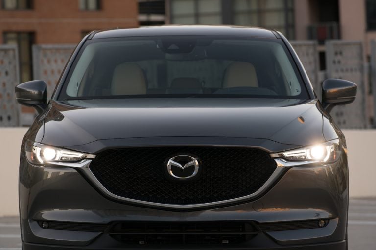 2017 mazda cx-5 front grill head on