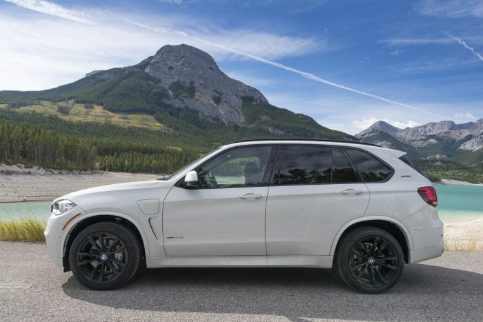 2017 bmw x5 plugin hybrid side view