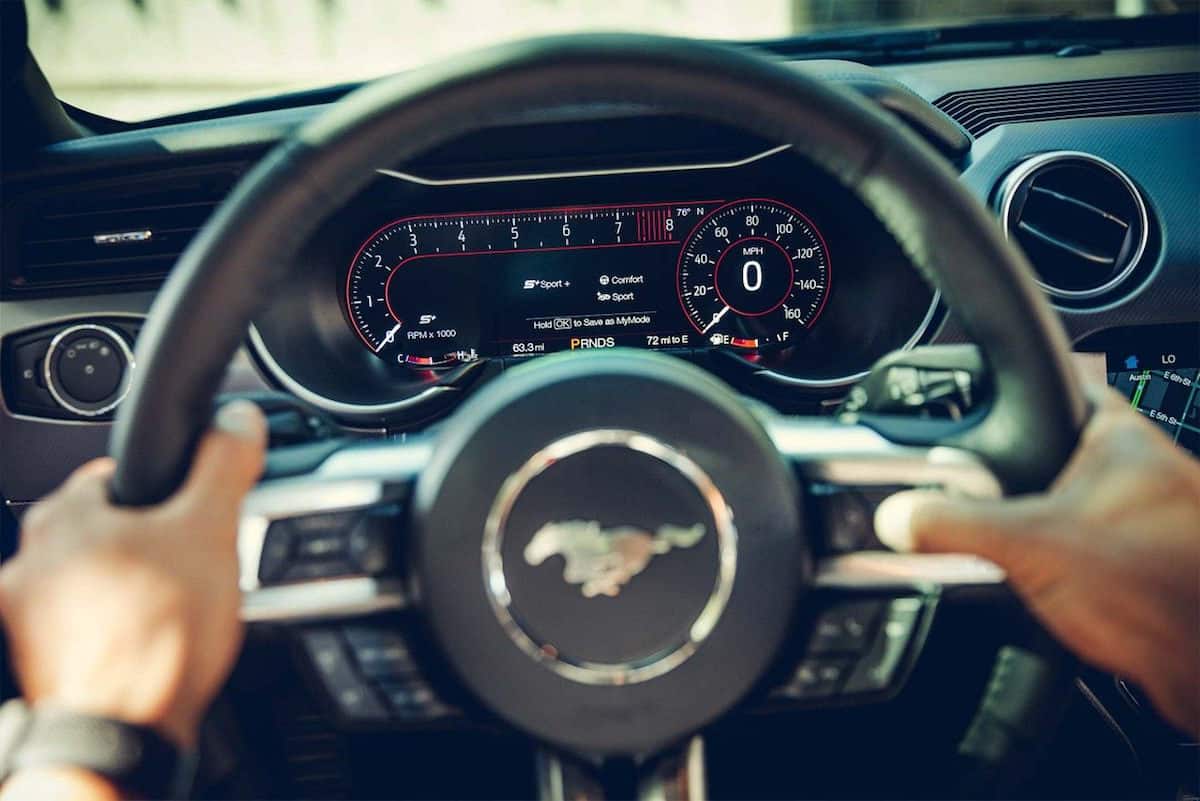 2018 ford mustang gt review interior steering wheel