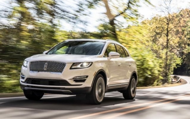 2019 Lincoln MKC white front rolling