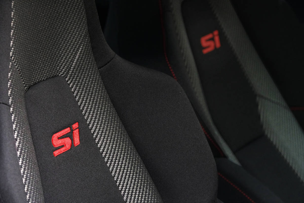 2018 Honda Civic Si Coupe interior seats