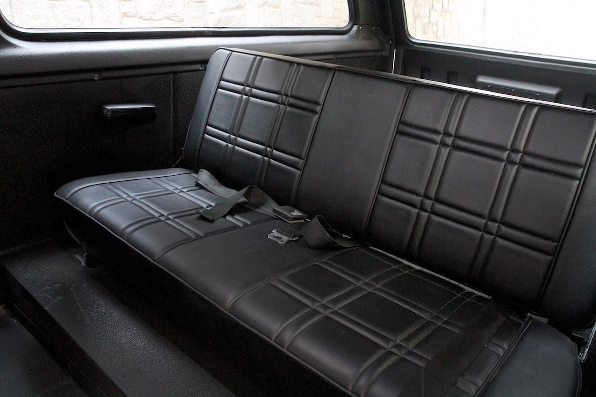 1976 INTERNATIONAL SCOUT TRAVELER back seats