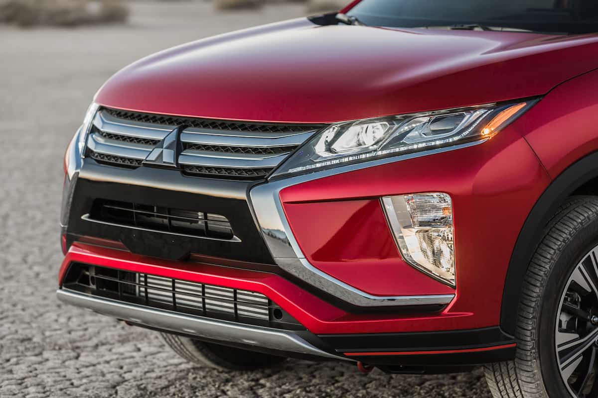 2018 mitsubishi Eclipse Cross front grill red