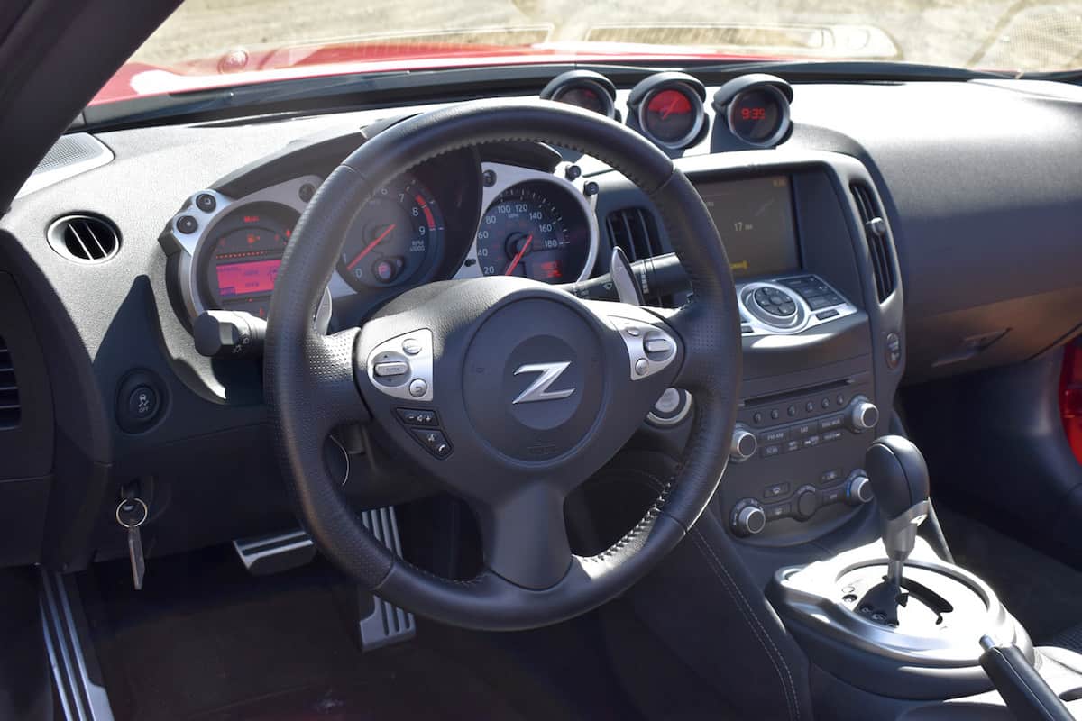 2018 Nissan 370Z Roadster Touring Sport review interior