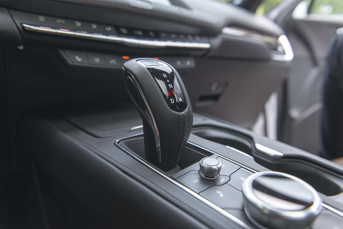 2019 Cadillac XT4 shifter and controls front cabin