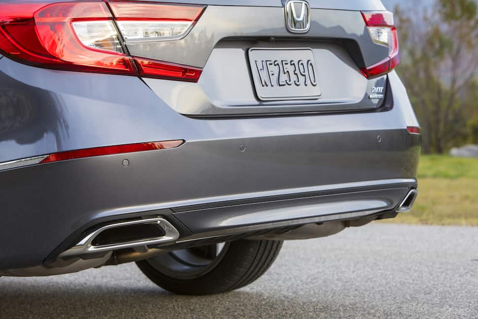 2018 honda accord 2.0l review rear close up