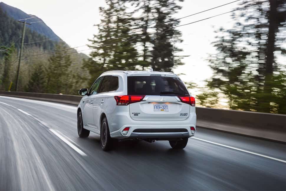 Mitsubishi Outlander PHEV rear driving profile