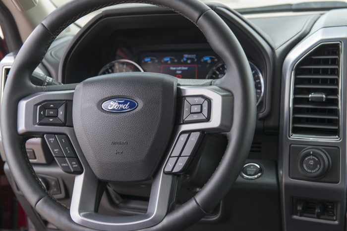 2019 Ford Expedition Platinum steering wheel