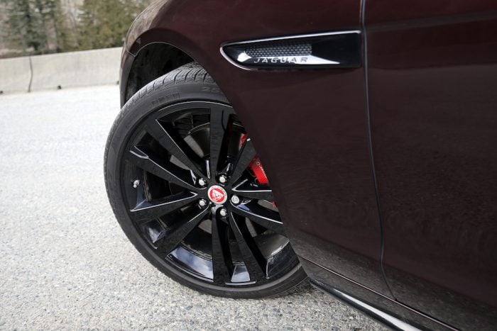 2019 Jaguar XF-S wheel