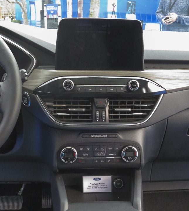 2020 Ford Escape interior centre stack