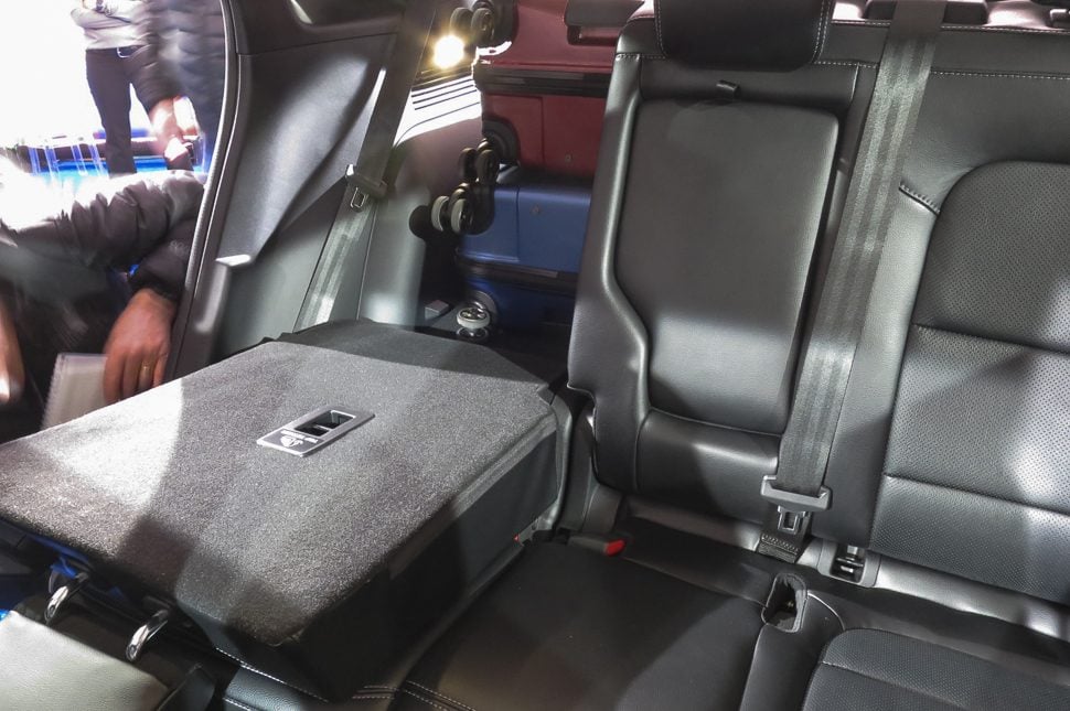 2020 ford escape 2nd row space and cargo