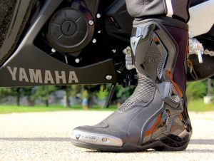 dainese d1 motorcycle boot review