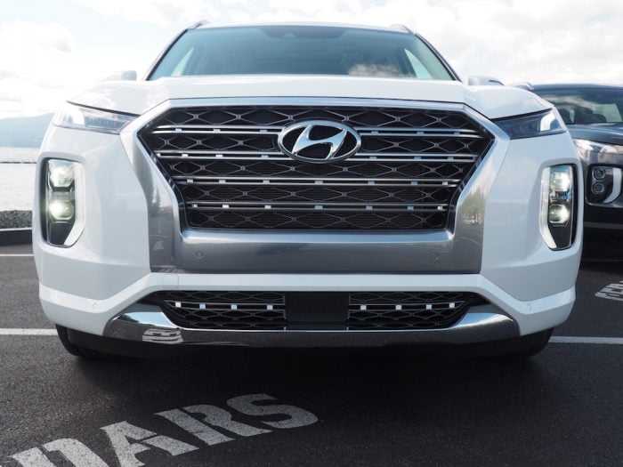2020 Hyundai Palisade front head on up close