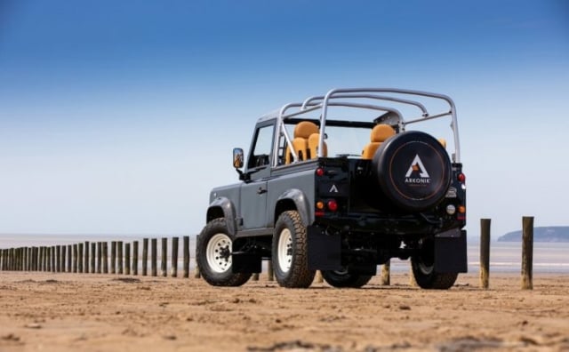 SoCal D90 1989 Defender by Arkonik