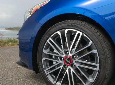 2020 Kia Forte GT wheels