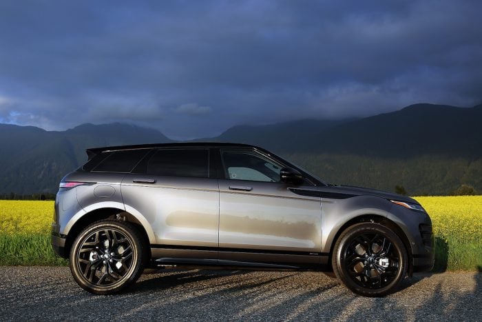 2020 Range Rover Evoque sideview